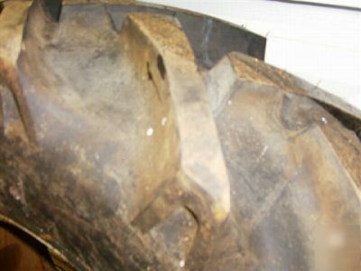 Allis chalmers b/c rear tire & rim