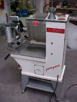 La parmigiana combination ravioli and pasta machine 