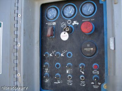 Manlift boomlift genie 40 foot 1999 work ready low hrs