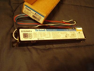 Triad electronic ballast 2EA for 3XF32T8