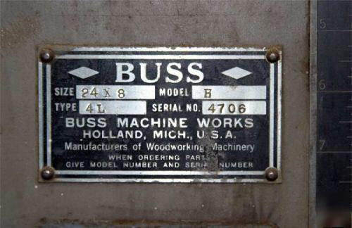 Buss 4L 24