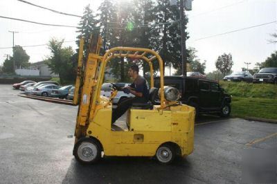 Forklift caterpillar 8000LB lpg cushion price reduced 