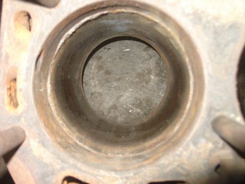 John deere a 60 cylinder block A4320R