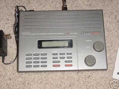 Uniden bearcat 100 channel model BC860XLT w/ manual