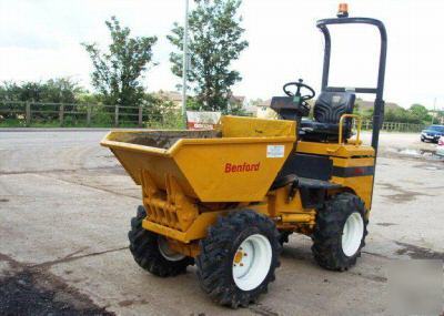 High tip dumper thwaites excavator