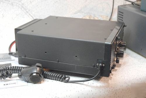 Icom M700 marine hf ssb transceiver
