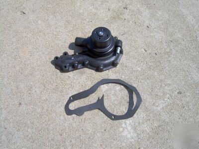 John deere 2010 water pump