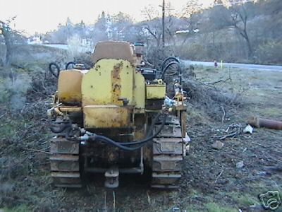Antique caterpiller D4 cat dozzer runs and works