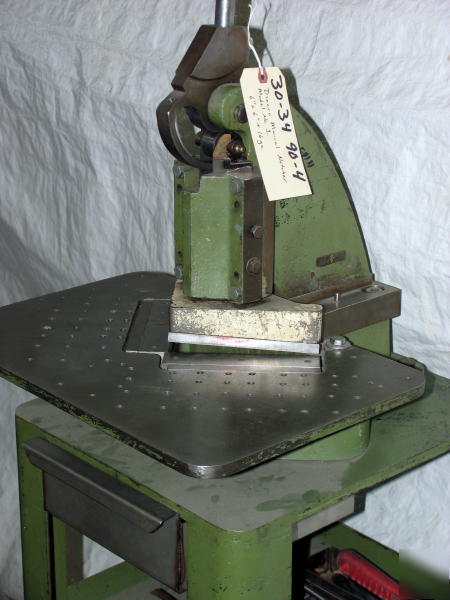 Diacro manual notcher 