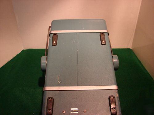 Very nice compact tektronix 422 scope start at $1