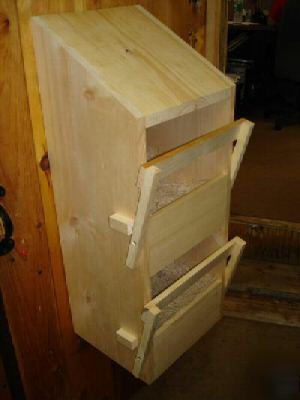 Laying nest, 2-hole unfinished solid pine poultry nest
