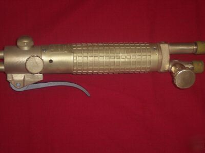 Like new airco cutting torch set - - 14 day guarantee