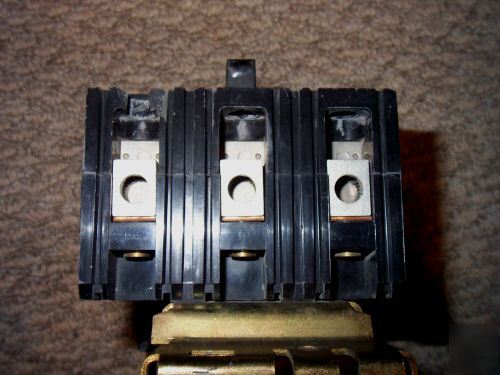 Like new square d FA32100 circuit breaker 100 a 240 v