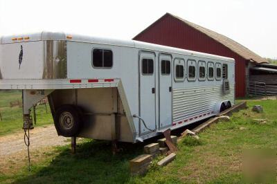 1999 featherlite aluminum 6-horse slant load trailer